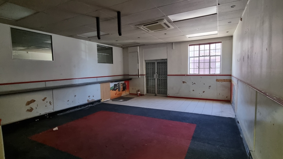 To Let commercial Property for Rent in Woodstock Western Cape